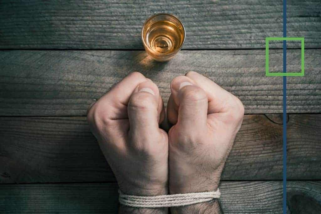 Alcohol and kidney stones may not be directly connected. However, excessive drinking may cause both dehydration and the formation of uric acid kidney stones.