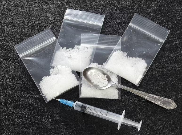 The difference between meth vs speed in addiction is complex and multifaceted. Both drugs are highly addictive and can cause physical and psychological dependence. 