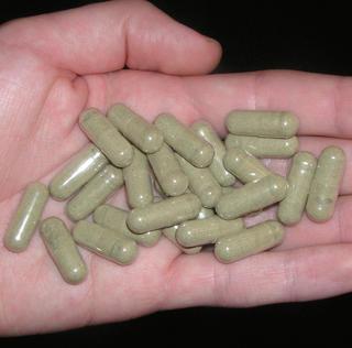 The severity and prevalence of kratom addiction side effects can vary based on individual factors, such as dosage, frequency of use, and personal sensitivity.