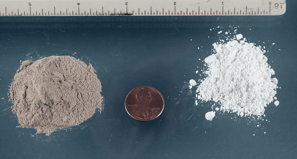 What color is heroin? Pure heroin typically appears as a fine white powder. It is highly refined and has a powdery texture similar to powdered sugar. Brown heroin powder is a less refined form of the drug and usually appears as a powder ranging in color from light tan to dark brown. Purple heroin drug is a new variant.