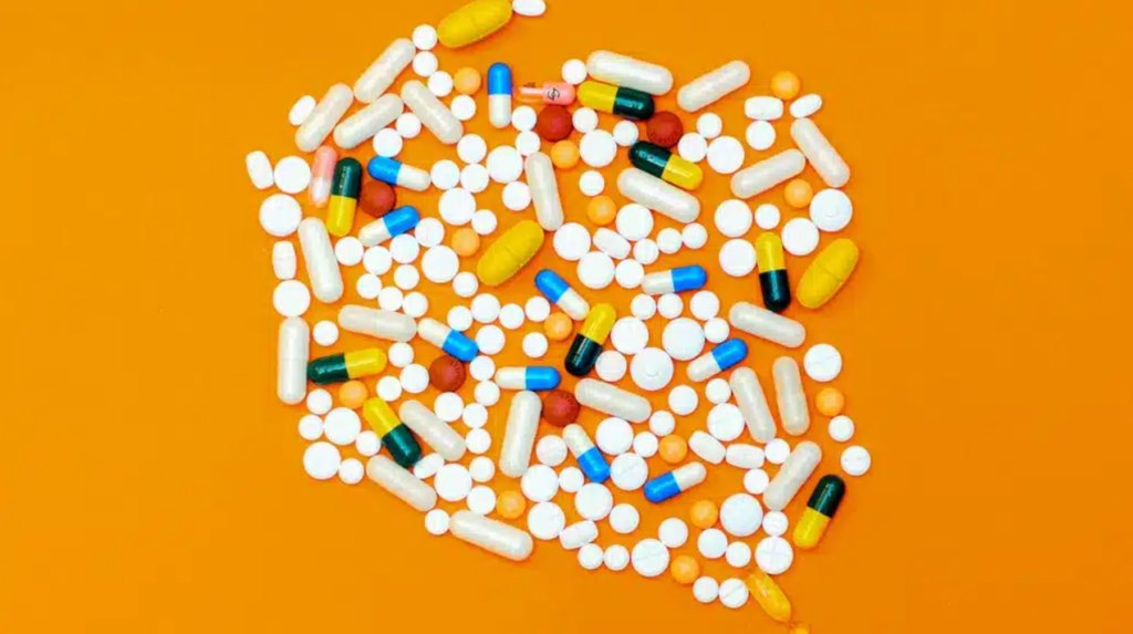 Various atypical antidepressants treat depression and bipolar disorder. Unlike conventional antidepressants, which focus on serotonin and norepinephrine, atypical ones work in multiple ways. 