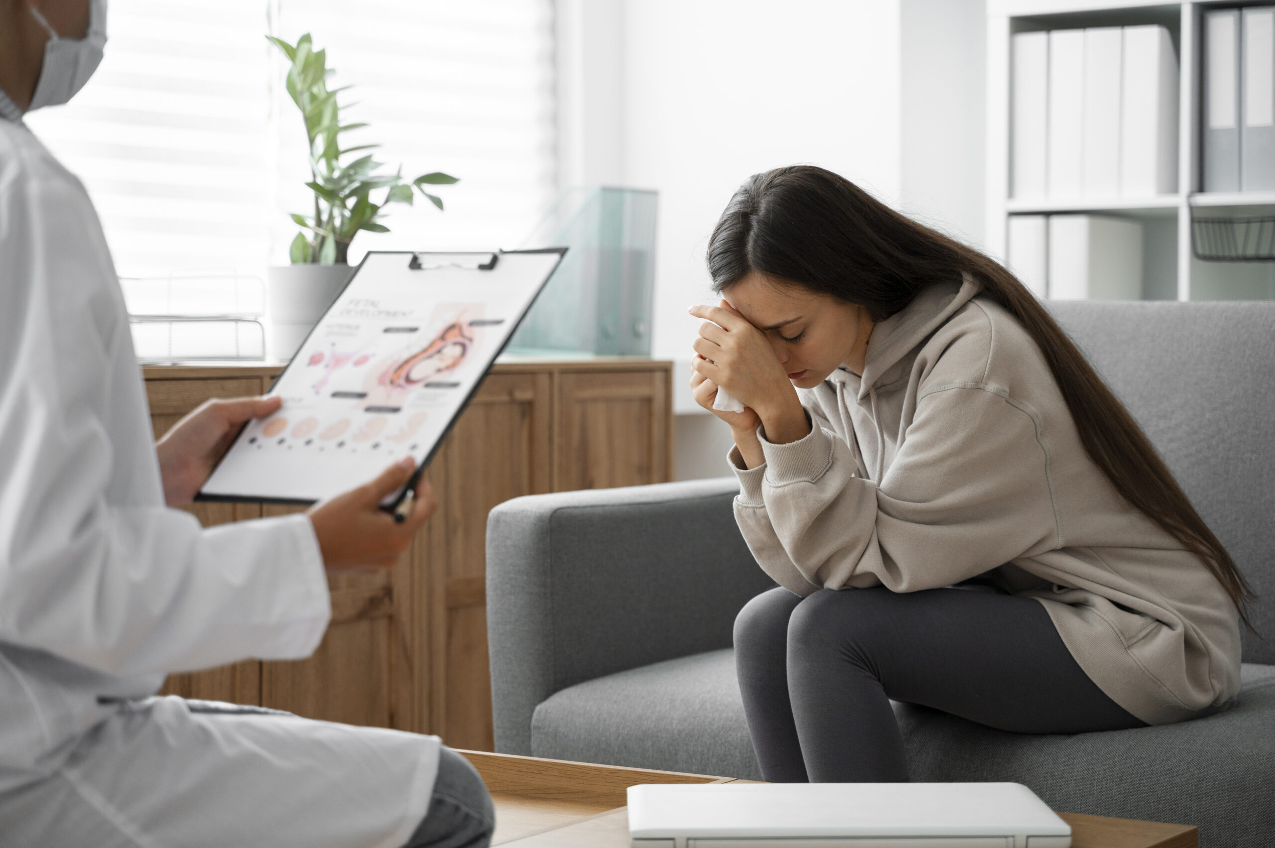 This image shows a trauma patient consulting a psychiatrist.